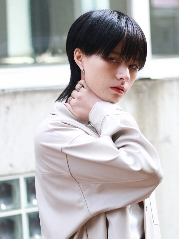 女性像イメージ